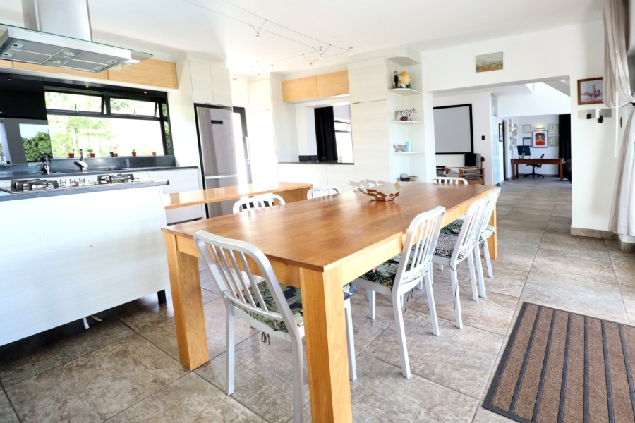 4 Bedroom Property for Sale in Seaview Eastern Cape